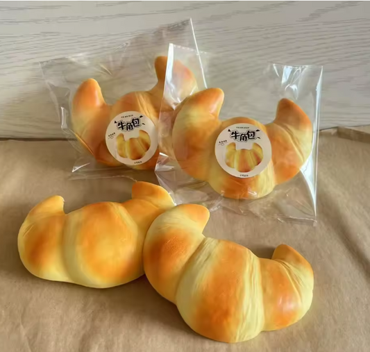 Croissant Squishy 🥐
